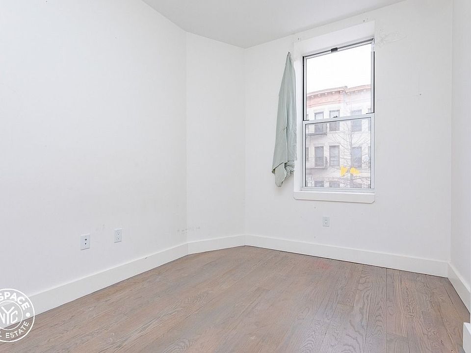1st image of 824 Saint Johns Pl #G3