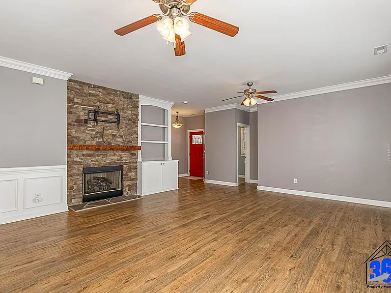 1048 Gold Rock Ln — Photo 5