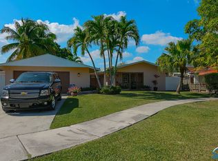 18644 SW 94th Ave, Miami, FL 33157