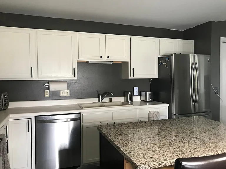 1230 N Sunnyslope Dr — Photo 9