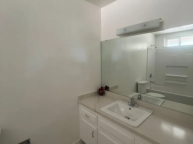 18332 Orange St — Photo 31