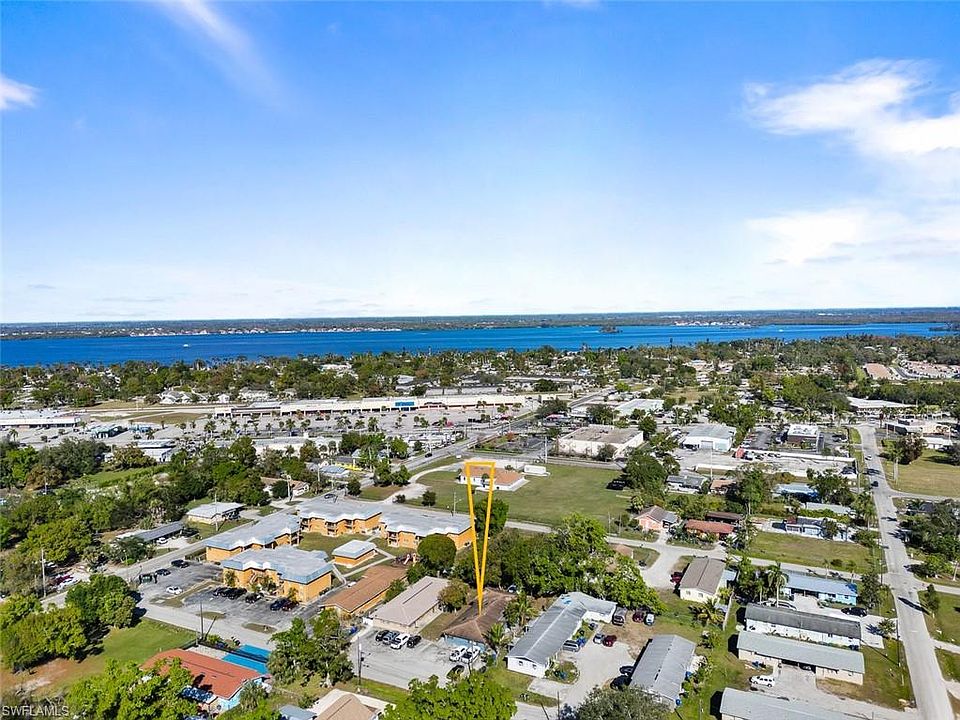1st image of 4243-4247 Greenwood AVE