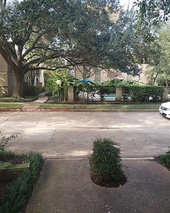 1st image of 10049 Westpark Dr APT 101