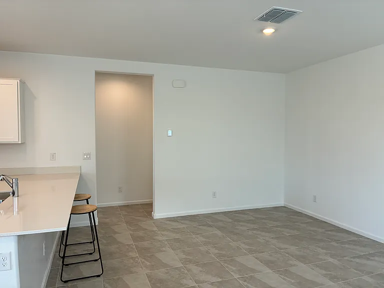 17321 W Gray Fox Trl — Photo 6