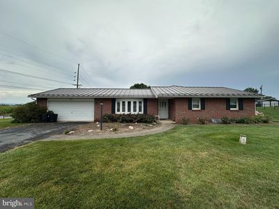 711 Lee Dr, Greencastle, PA, 17225