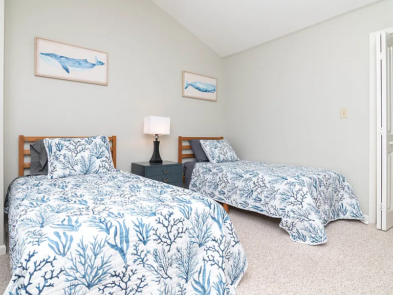 20360 Adriana Ln — Photo 34