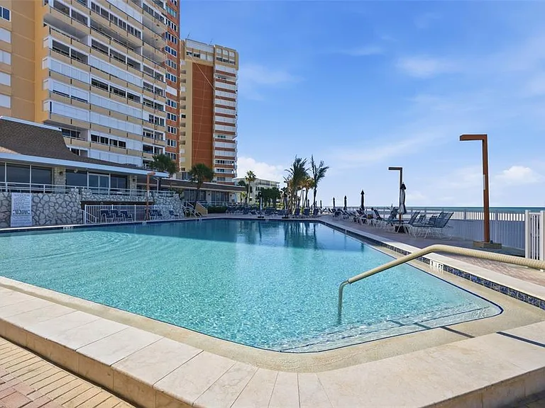 17900 Gulf Blvd #12C — Photo 32