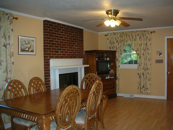 Dining Room/Den