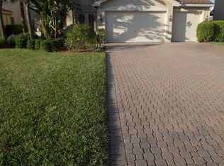 1810 Senegal Date Dr, Naples, FL 34119