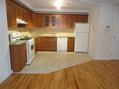 2nd image of 2838 Stillwell Ave APT 4C