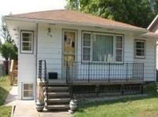 319 S Van Buren Ave, Pierre, SD 57501