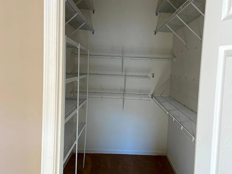 1768 Winsford Ct — Photo 31