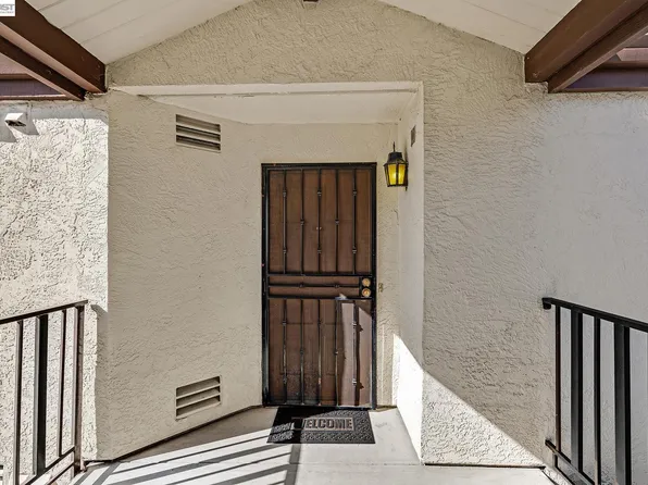 21117 Gary Dr APT 217, Hayward, CA 94546