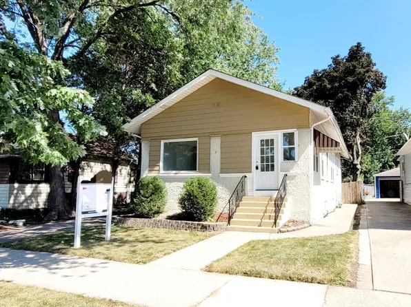 1909 S 8th Ave, Maywood, IL 60153