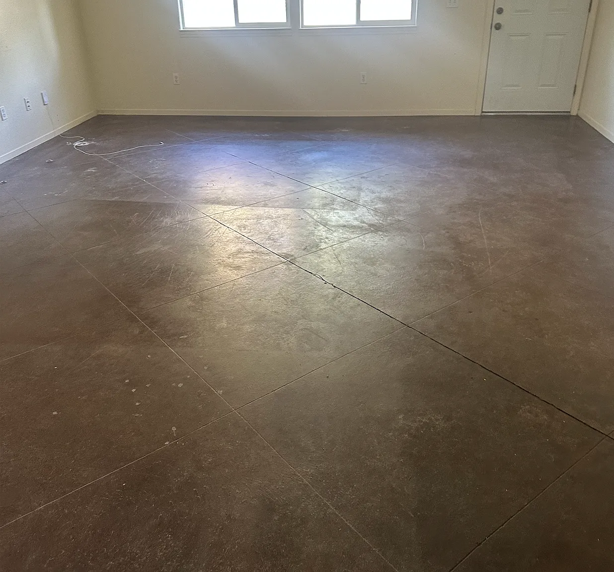 3 bed, 1200 sqft, $2,000 — Photo 3