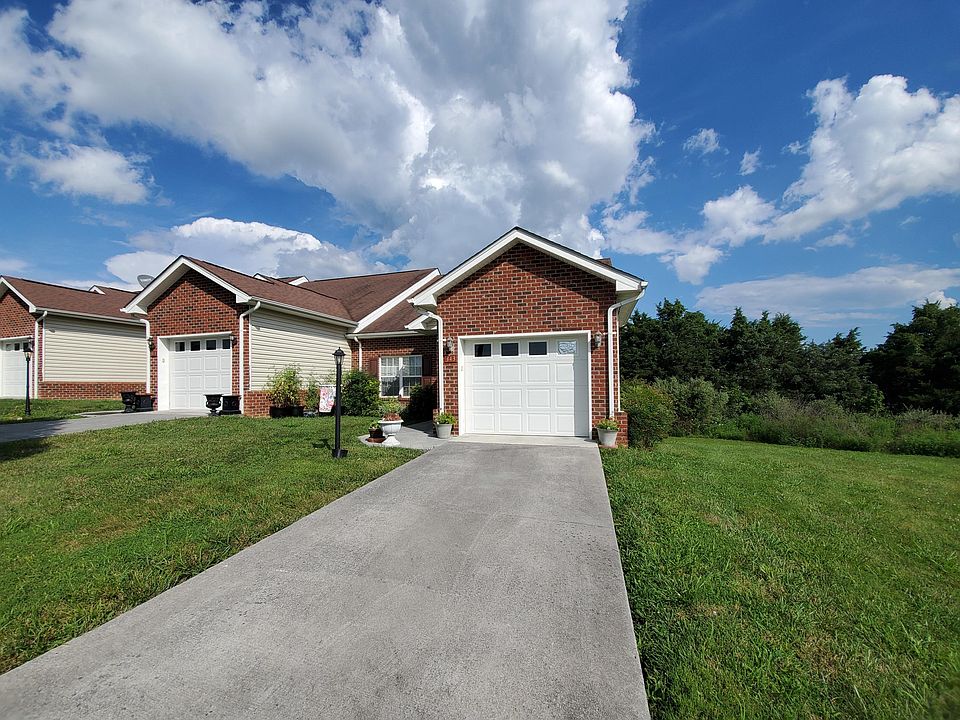 1st image of 343 Thoroughbred Cir