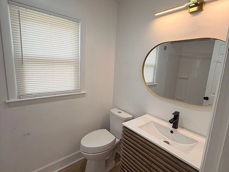 139 N Ingleside Dr — Photo 24