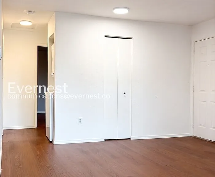 1033 SW 148th St #3 — Photo 8