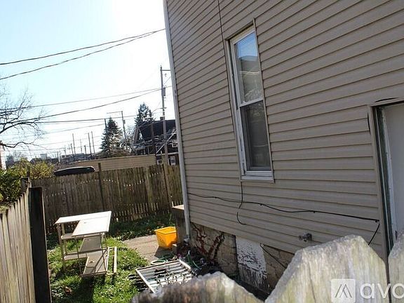 5th image of 301 E 14th Ave #303