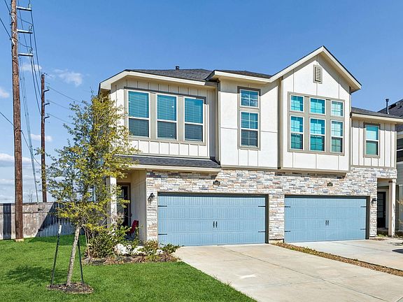 2nd image of 5403 Holly Haven Ct