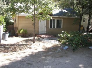 621 Friendly Ln, Crestline, CA 92325