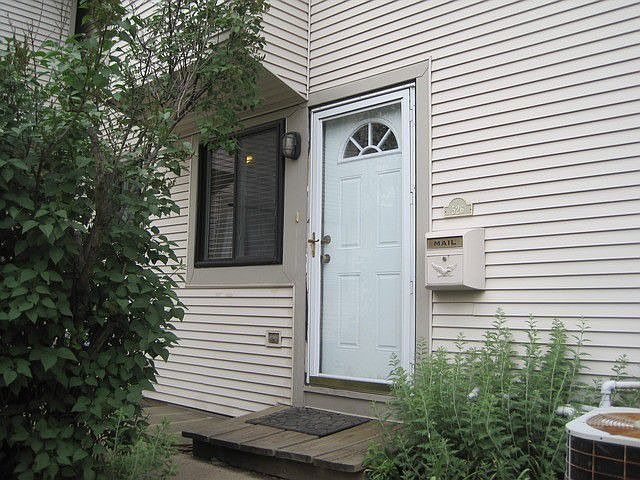 1st image of 526 Del Lago Dr