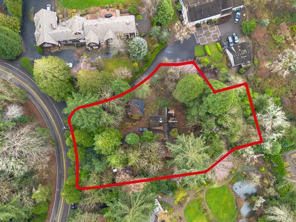 1958 S Military Rd, Portland, OR 97219