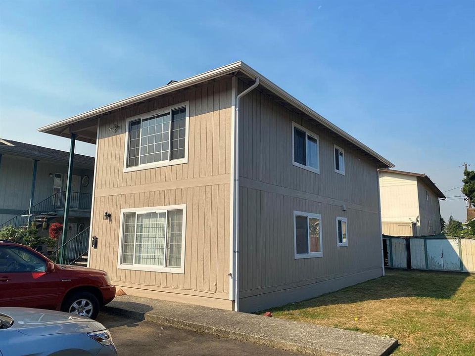 2nd image of 1009A 12th Ave S