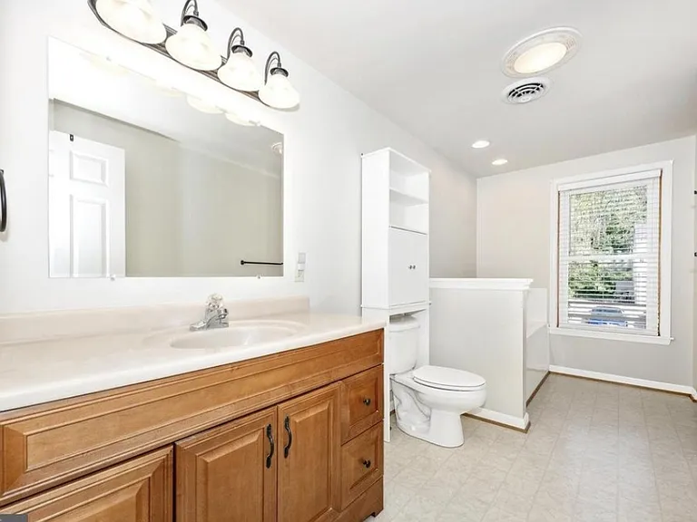 117 Valley View Ct — Photo 24