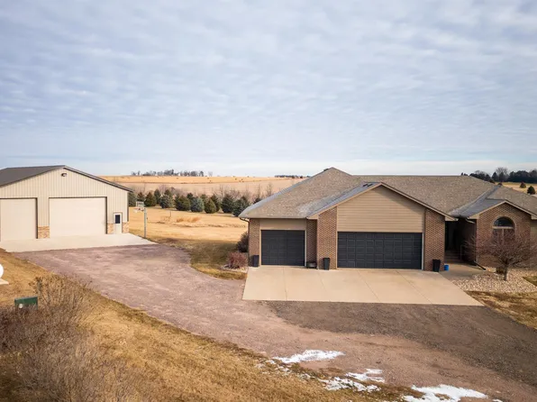 48446 253rd St, Garretson, SD 57030