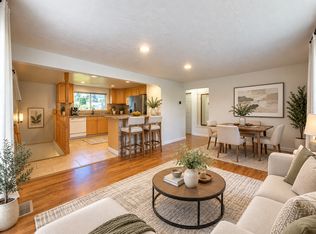 5621 N Hemlock St, Spokane, WA 99205