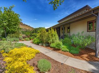 1042 Dead Indian Memorial Rd, Ashland, OR 97520