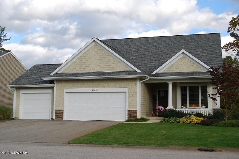 1st image of 12547 Retreat Dr #33
