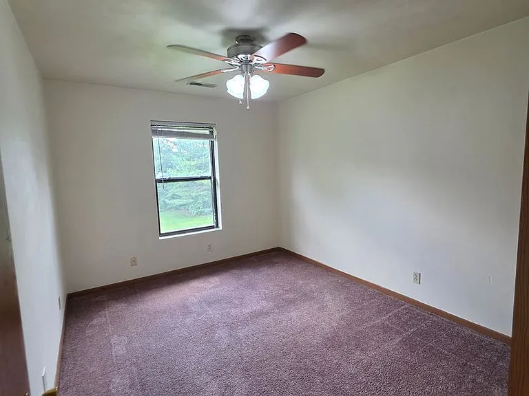 6315 Garrett Ln — Photo 30