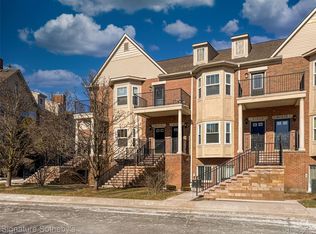 41614 Hamlet Ln #57, Novi, MI 48375