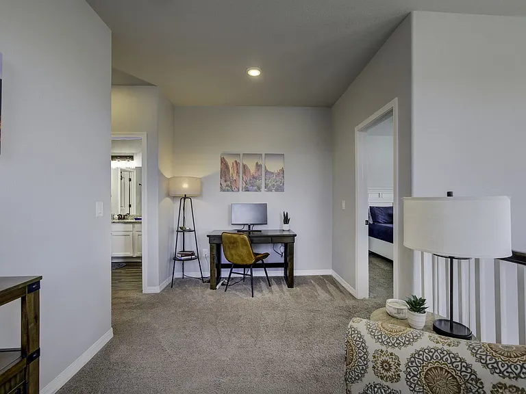 Upstairs Landing
Upstairs landing offers the perfect workspace to get some work done during your stay!