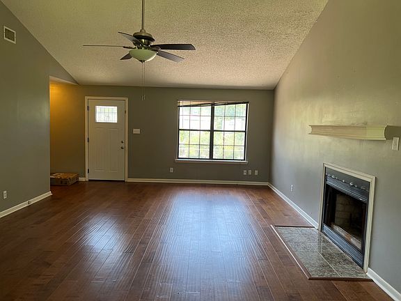 2nd image of 46 Meadowbrook Dr