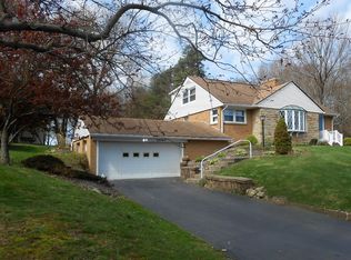 13767 Leslie Rd, Meadville, PA 16335