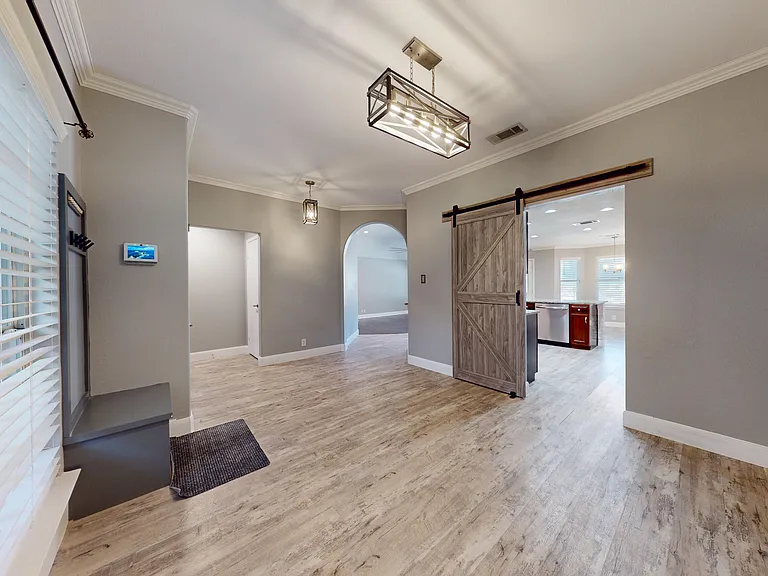 1009 Crimson Cove Dr — Photo 6