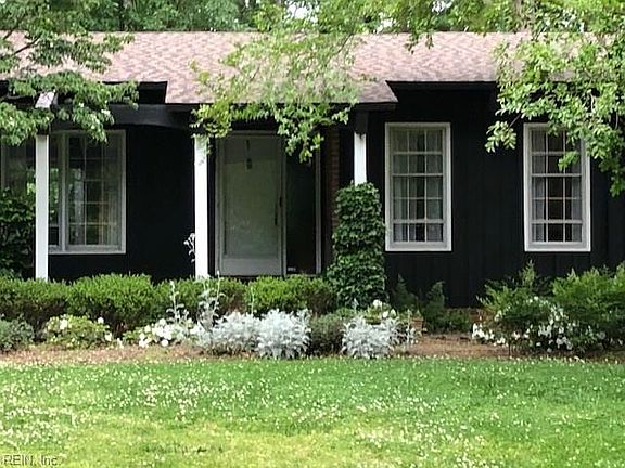 5th image of 1461 Carolyn Dr