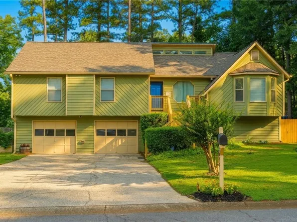 2075 Arrowhead Trl, Marietta, GA 30062