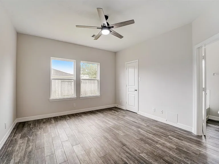 315 Apache Field Ln — Photo 14