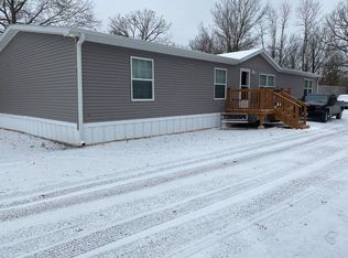 9803 N Route B #33, Hallsville, MO 65255