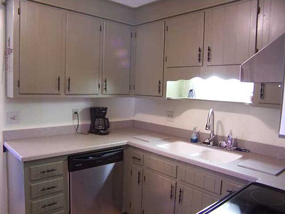 4th image of 107 Evance Ct