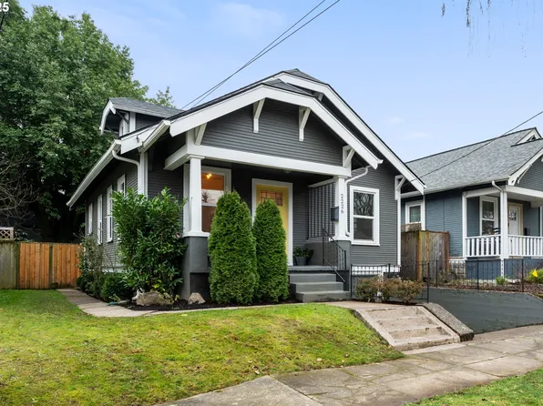2226 N Watts St, Portland, OR 97217