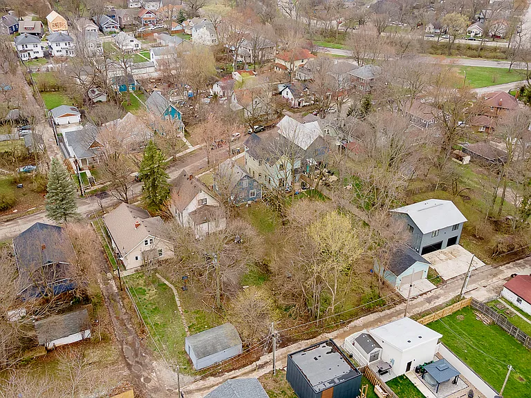 1309 Jefferson Ave — Photo 32