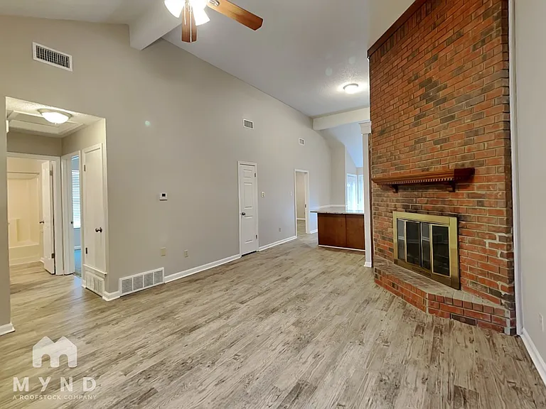 3946 Misty Lake Cv — Photo 7
