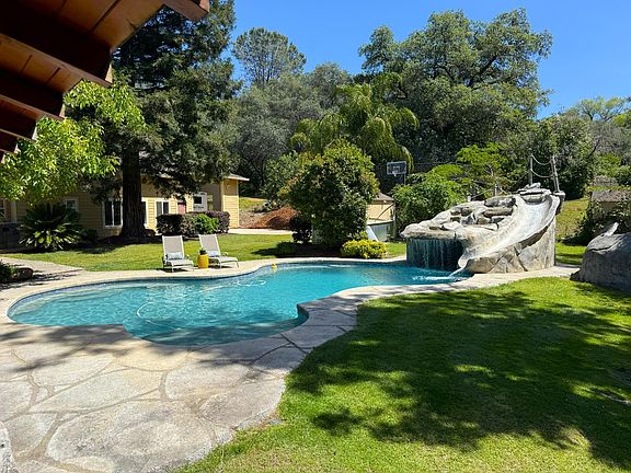 4th image of 7396 Callison Rd