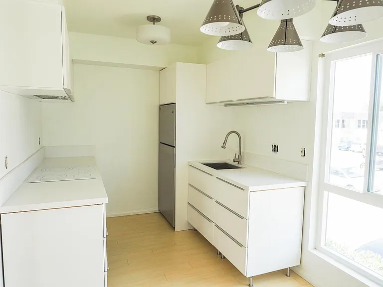 4865 Saratoga Ave — Photo 28
