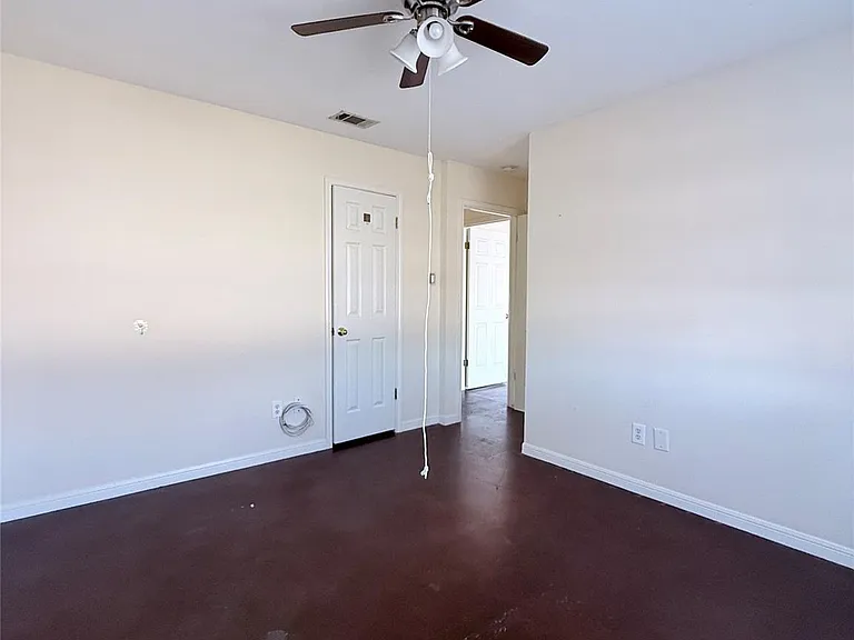 8621 Talyne Chaise Cir #B — Photo 34